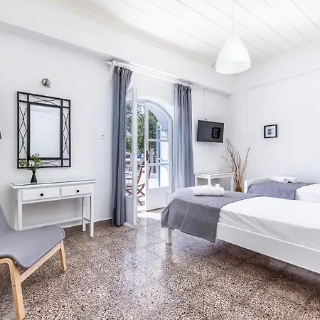 Psarianos Beachfront *