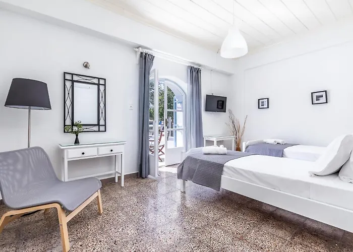 Psarianos Beachfront *